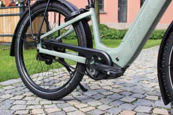 Customised e-bike with a system weight of 180 kilos