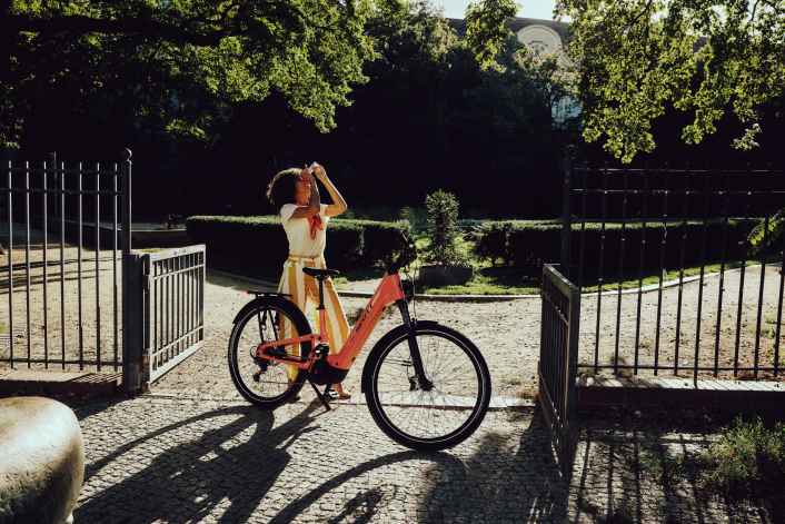 Scott zeigt vollgefedertes E-Bike für Touren