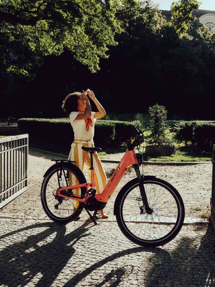Scott zeigt vollgefedertes E-Bike für Touren