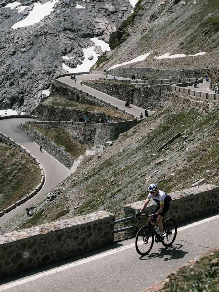 Rennrad-Klassiker endet am Gardasee