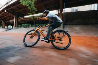 Cannondale FlyingV mit flottem Rahmen & Bosch-SX-Power