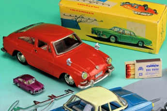 Blech-Miniaturen aus Japan - Große Wagen