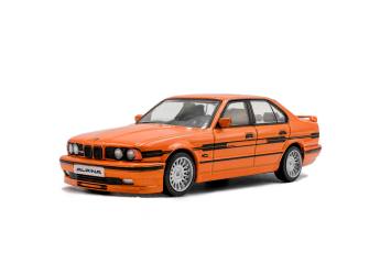 Solido überrascht mit orangefarbenem Alpina Bi-Turbo als 1:43er