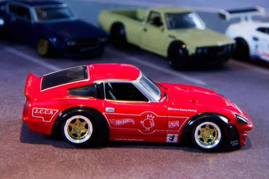 Hot Wheels Elite 64 liefert Pandem Datsun 280ZX aus Die Cast in 1:64