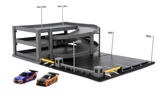 Jada Toys baut Fast & Furious Tokyo Garage in Nano-Größe mit zwei Nissan