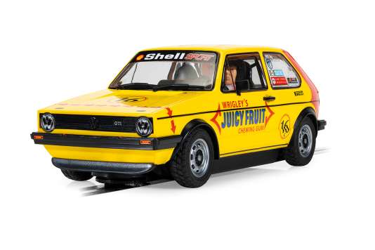 Scalextric bringt Malcolm Jeffs' bunten Kaugummi-Golf I in 1:32