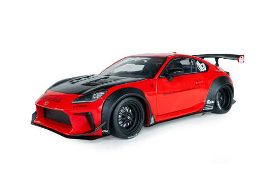 Bei Solido sieht der Liberty Walk GR86 im Maßstab 1:18 jetzt rot!