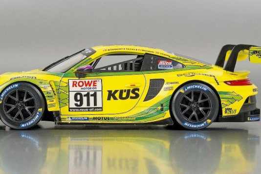 Porsche 911 GT3 R „Grello“ von Bburago in 1:43 und 1:24 – Grellissimo