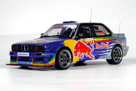 Ottomobile überrascht in 1:18 mit Drift-Dreier und LB-Works-Skyline zum Jahreswechsel