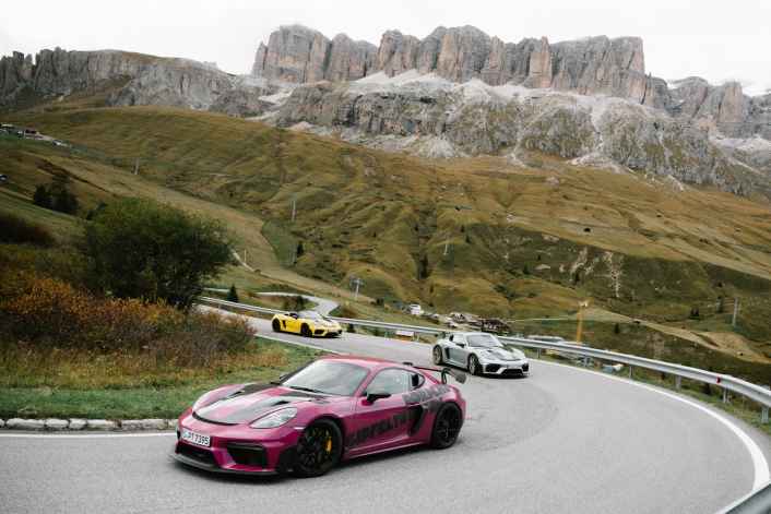 Porsche Gipfeltreffen 2025 begeistert Enthusiasten