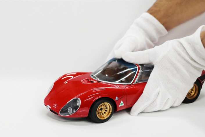 Laudoracing Models feiert 50 Jahre Alfa Romeo 33 Stradale in 1:12