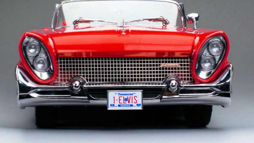Dank Sun Star und dem roten `58 Lincoln Continental in 1:18