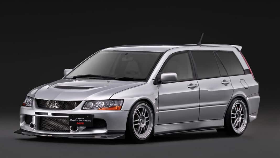 Ignition Model pimpt Lancer Evolution Wagon MR in 1:18