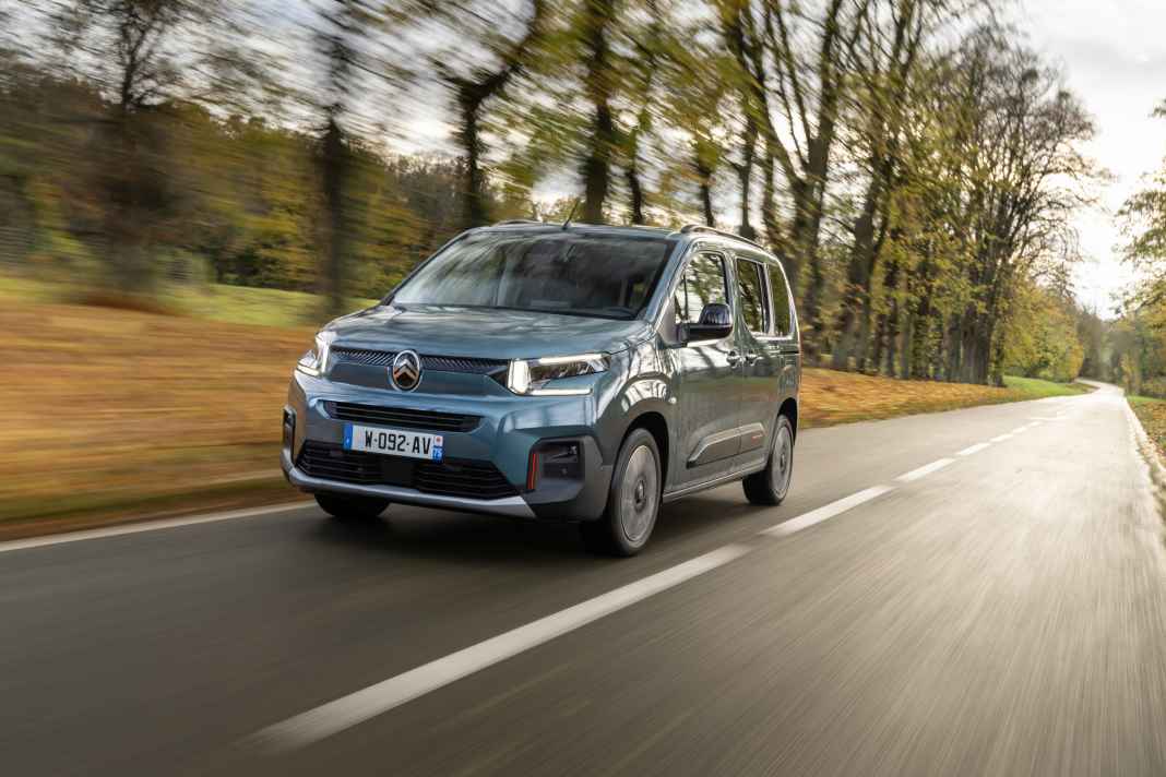 Citroën Berlingo kombiniert Elektro und Verbrenner