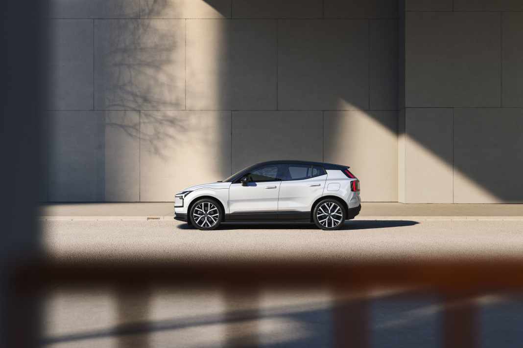 Volvo EX30 kombiniert vollelektrischen Antrieb mit skandinavischem Design