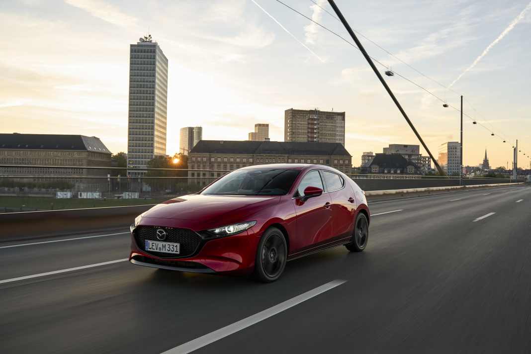 Mazda3 2027 optimiert Assistenzsysteme und Ausstattung