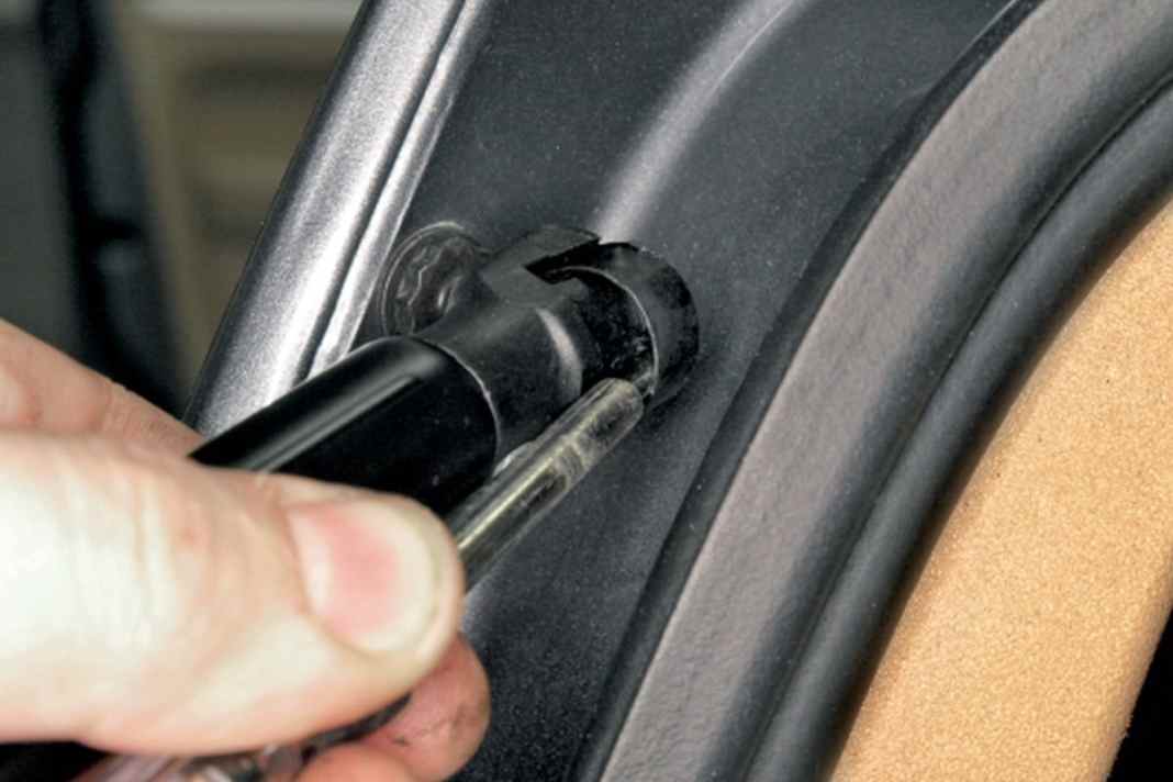 Gasdruck-Dämpfer für die Heckklappe des Touran - Dämpfer-Varianten