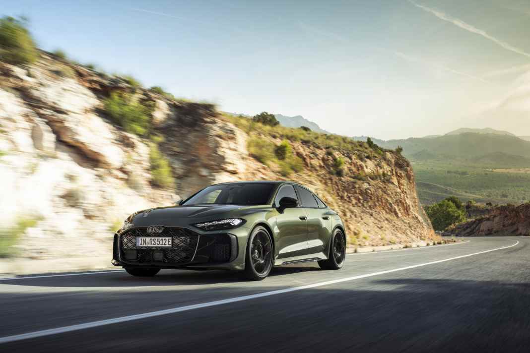 Audi RS 5 startet als Hochleistungs-Hybrid