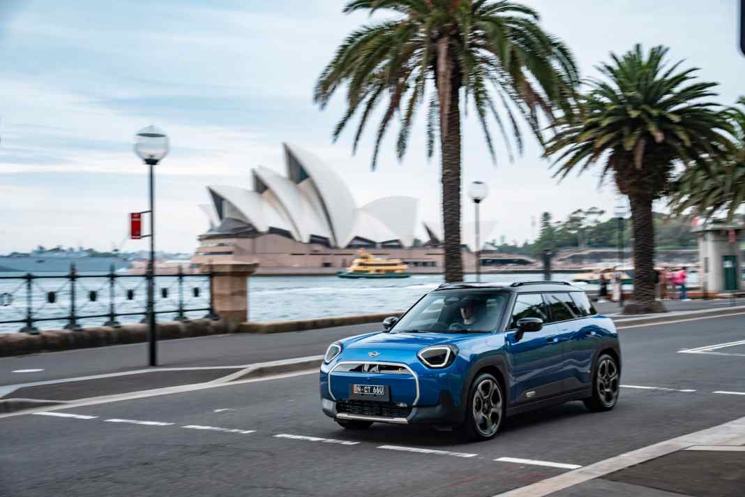 MINI Aceman SE erkundet die Metropole Sydney