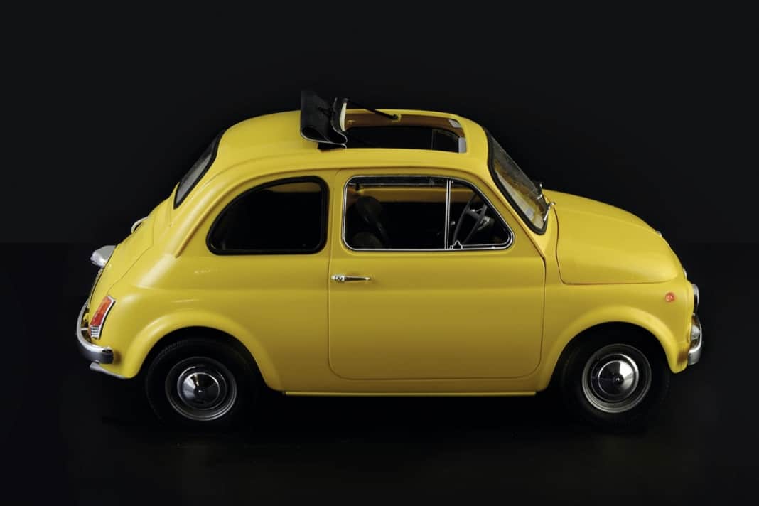 Italeri brezelt seinen 1:12-Kit des klassischen Fiat 500 weiter auf