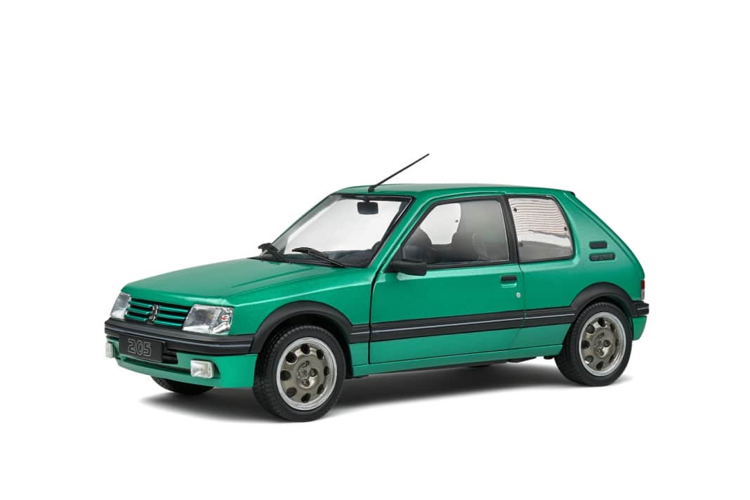 Der Peugeot 205 trägt bei Solido in 1:18 zum Geburtstag Grün!