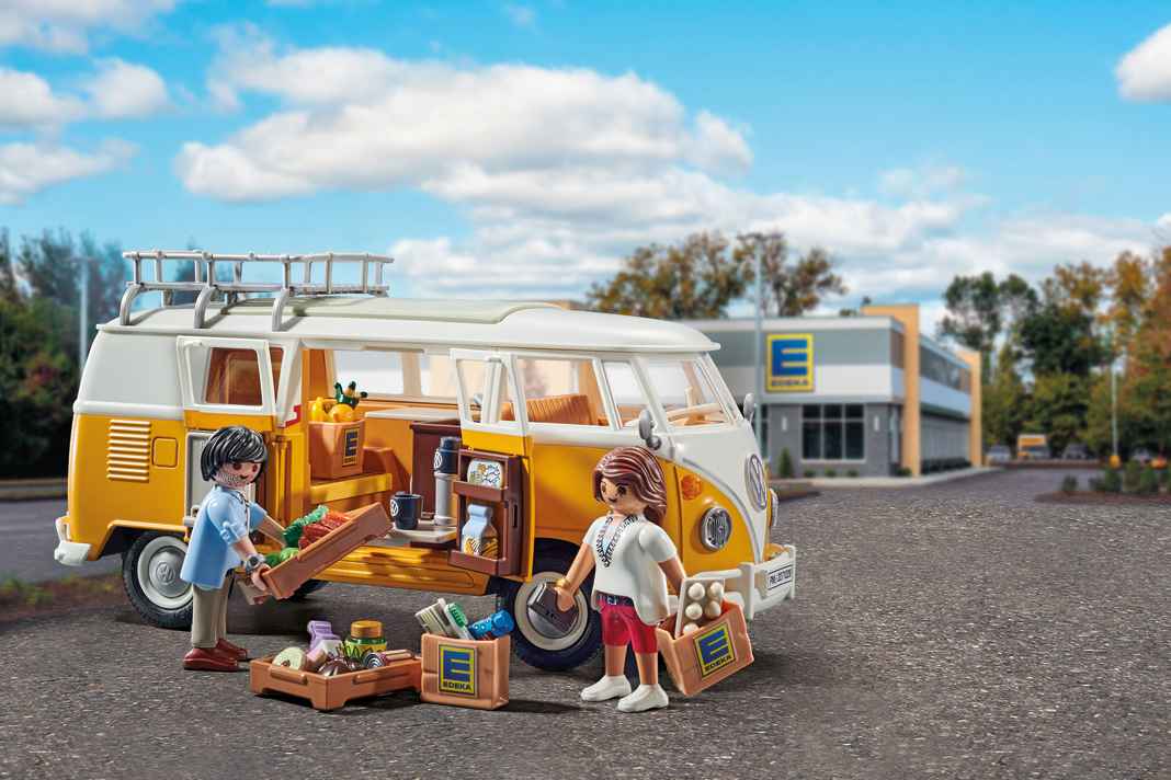 Playmobil baut Mango-Bulli und verlost zusammen mit Edeka einen echten VW T1