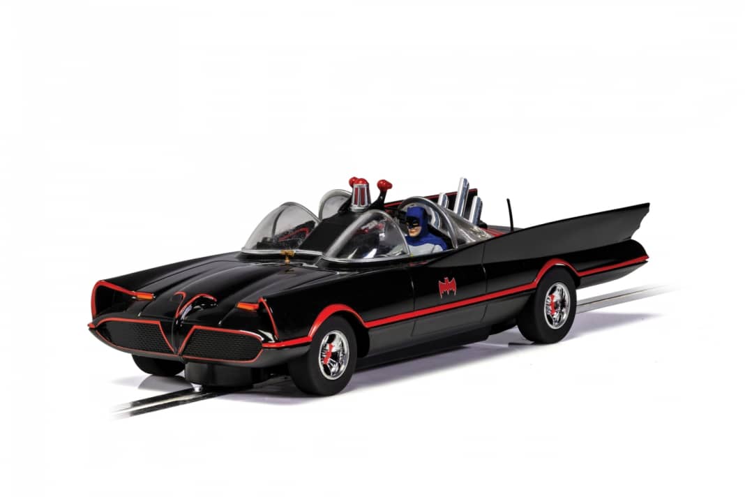 Ouch! Crush! Splat! Boing! Das Batmobil für die Autorennbahn in 1:32 ist im Anflug!