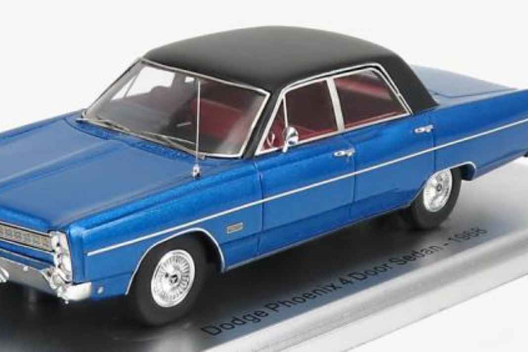 Kess fährt in 1:43 auf den Dodge Phoenix und den Plymouth Fury aus Resine ab