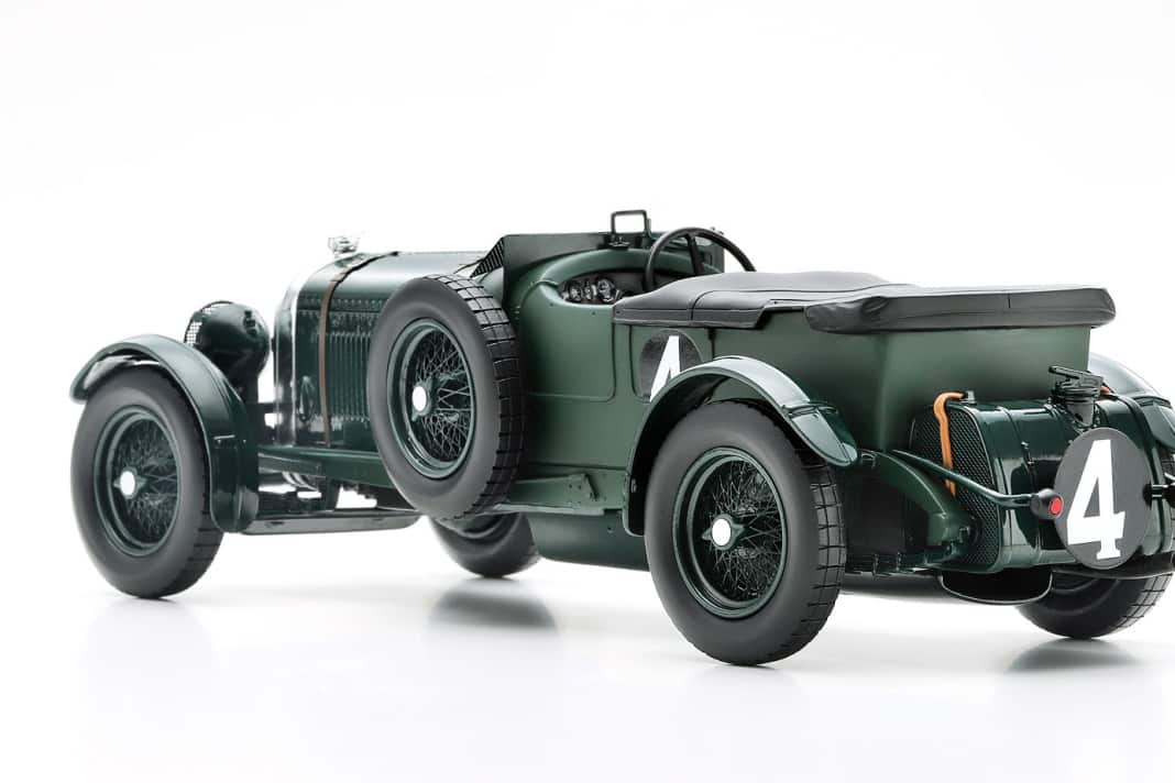 ´30 Bentley Speed Six von Spark Model in 1:18