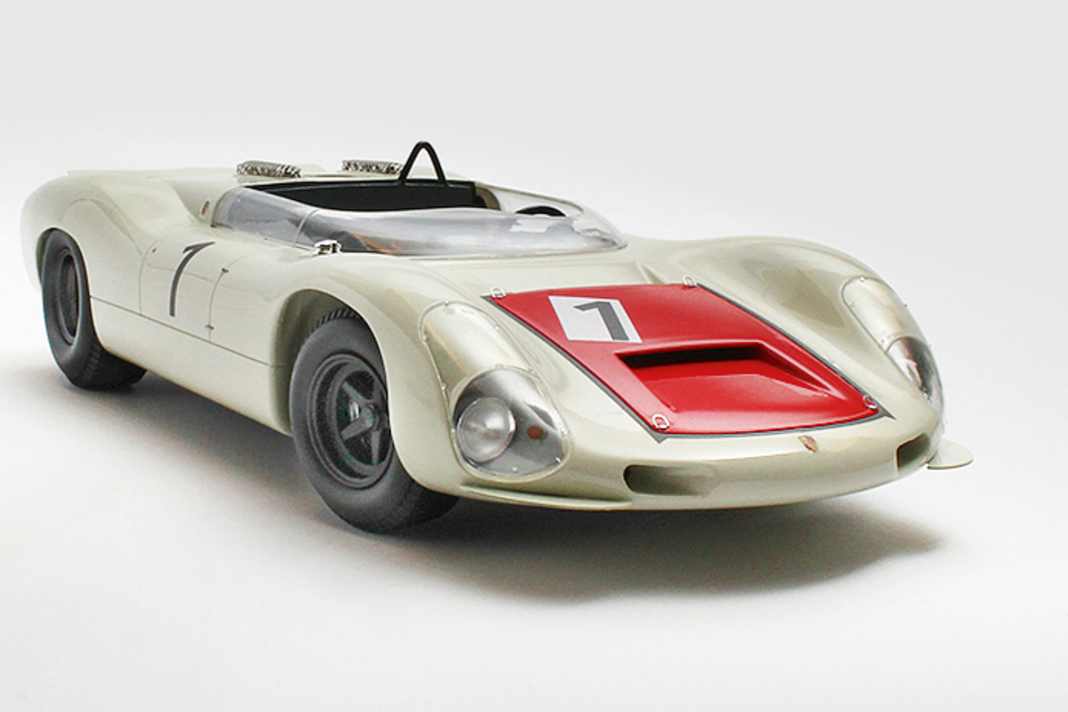 ’67 Porsche 910-8 Bergspyder von Matrix in 1:18
