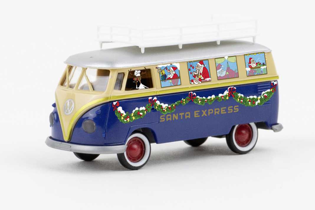 Bei Hünerbein fährt der Weihnachtsmann statt Schlitten Volkswagen Bulli in 1:87