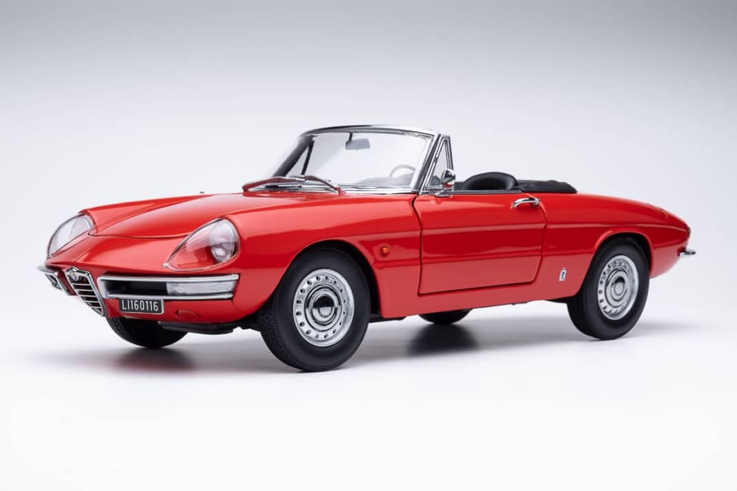 Touring Model Cars startet mit einem Alfa Duetto Spider in 1:18