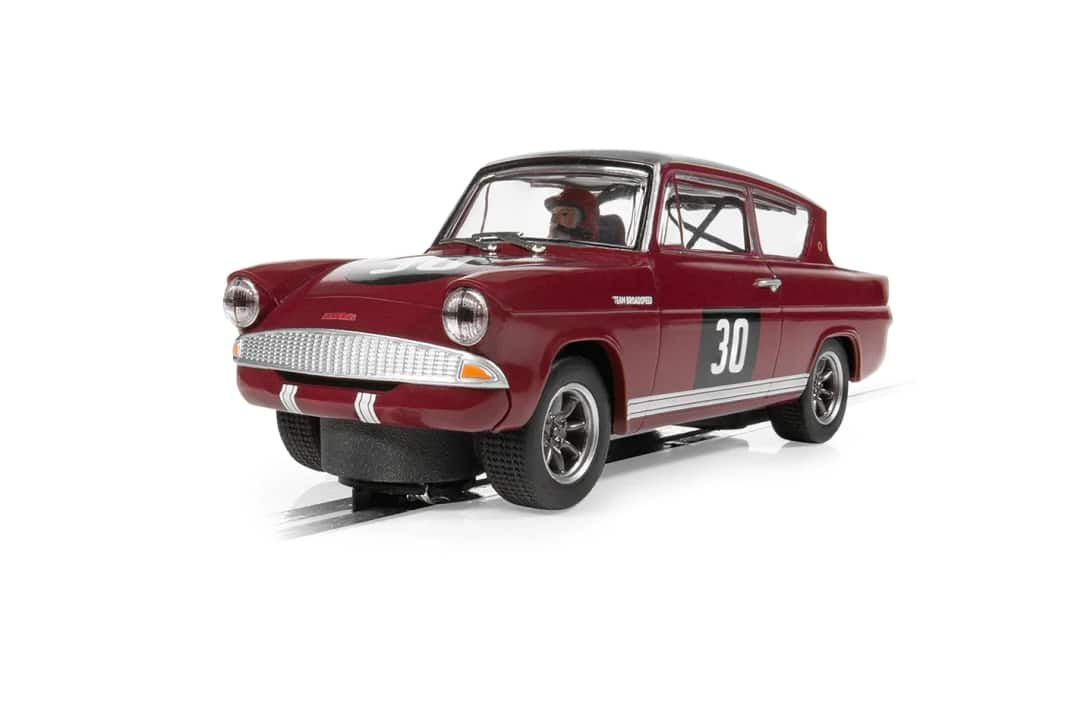 Scalextric bringt GTI und Ford Anglia in 1:32