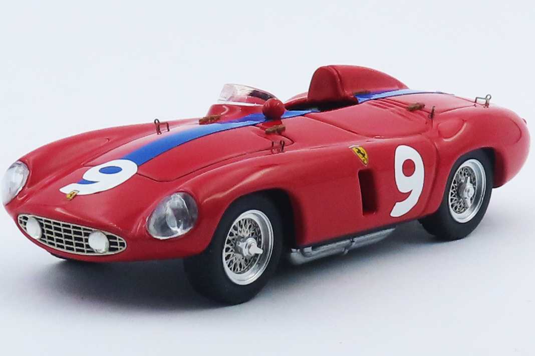 Art und Best schieben Marokko- und Martini-Ferrari in 1:43 aus der Box