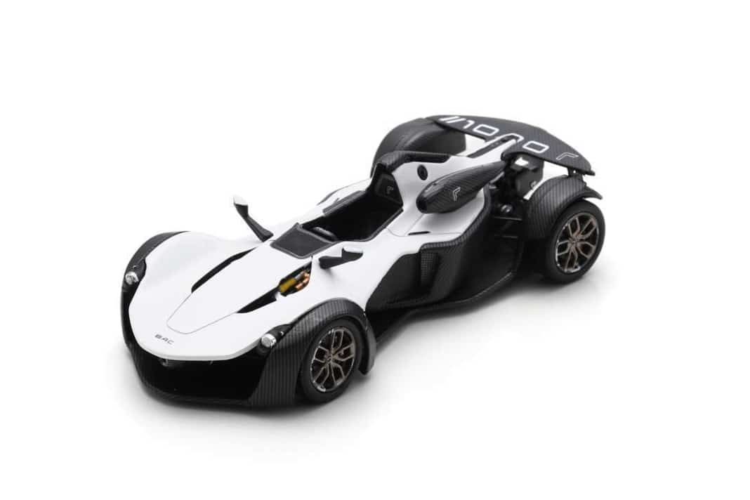 Schuco bringt das Deoroller-Auto in 1:43 – den BAC MONO R aus Resine