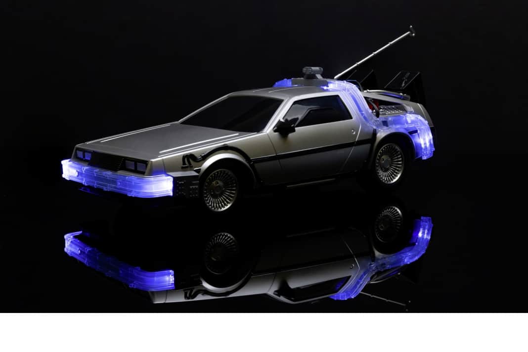 Jada Toys driftet “Zurück in die Zukunft” mit diesem RC-Modell des De Lorean in 1:16