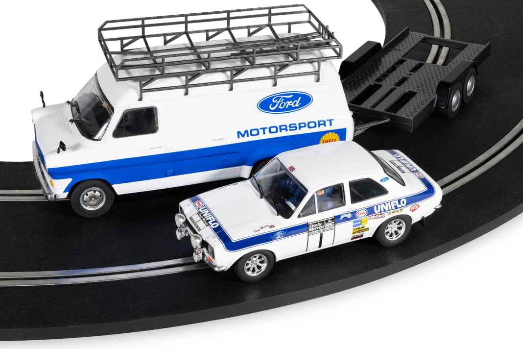 Scalextric bringt Ford-Racing-Set in 1:32 mit Escort und Transit