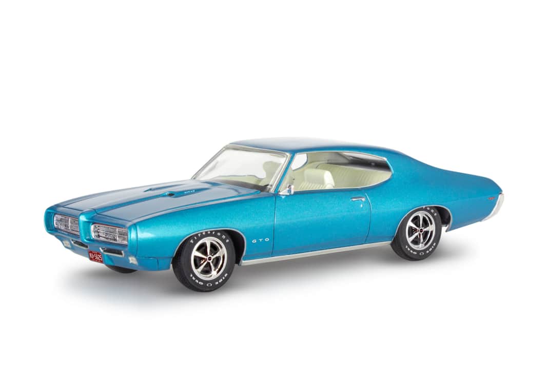 Der ‘69 Pontiac kommt als Kit in 1:24