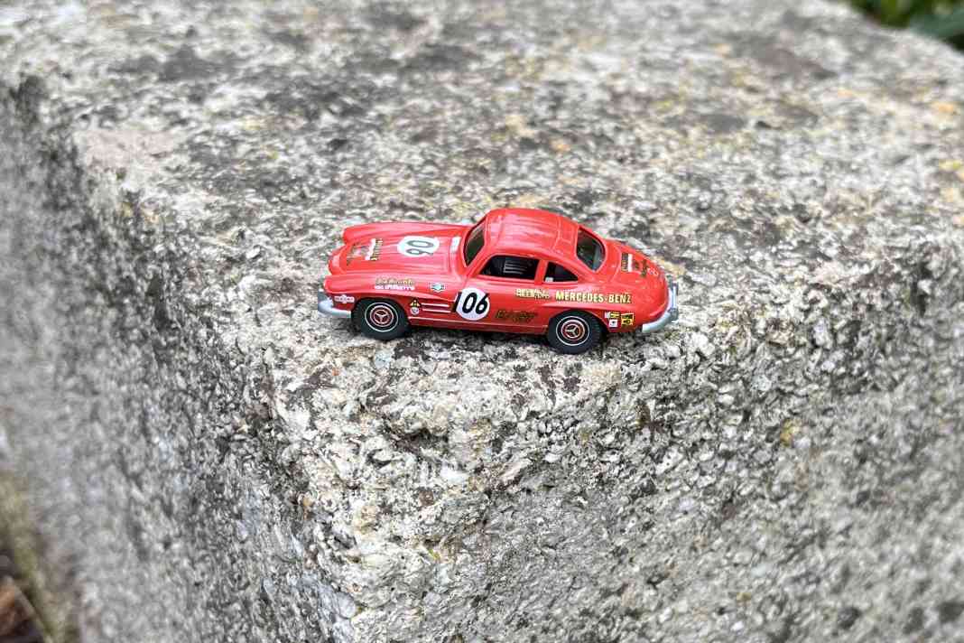 Dieses SL-Modell gibt es im Nationalen Automuseum in 1:87