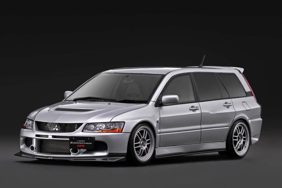Ignition Model pimpt Lancer Evolution Wagon MR in 1:18
