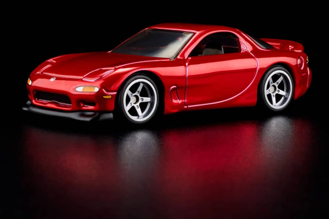 Hot Wheels zeigt Wankelmut und bringt RX-7-Twinturbo in 1:64
