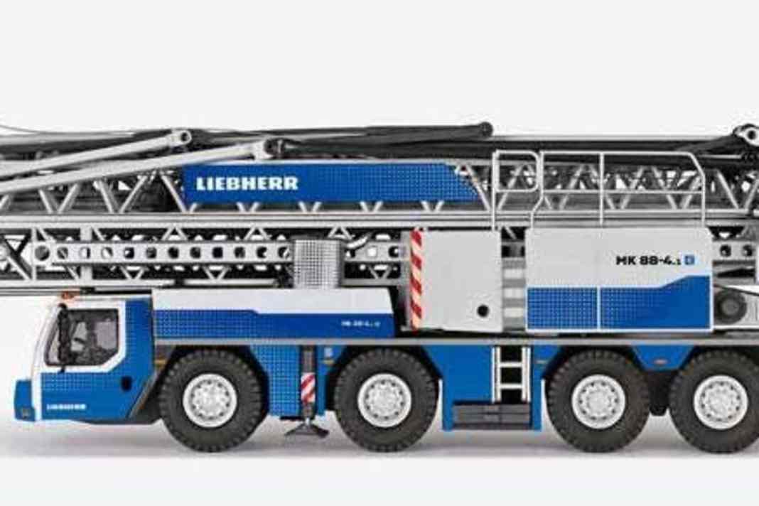 BAUMA-News von Conrad in 1:50 - Rundumschlag
