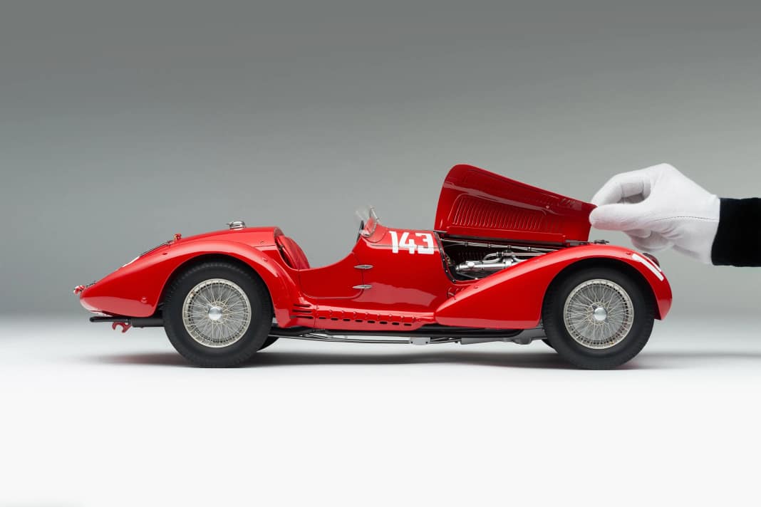 Alfa Romeo 8C 2900 von Amalgam in 1:8