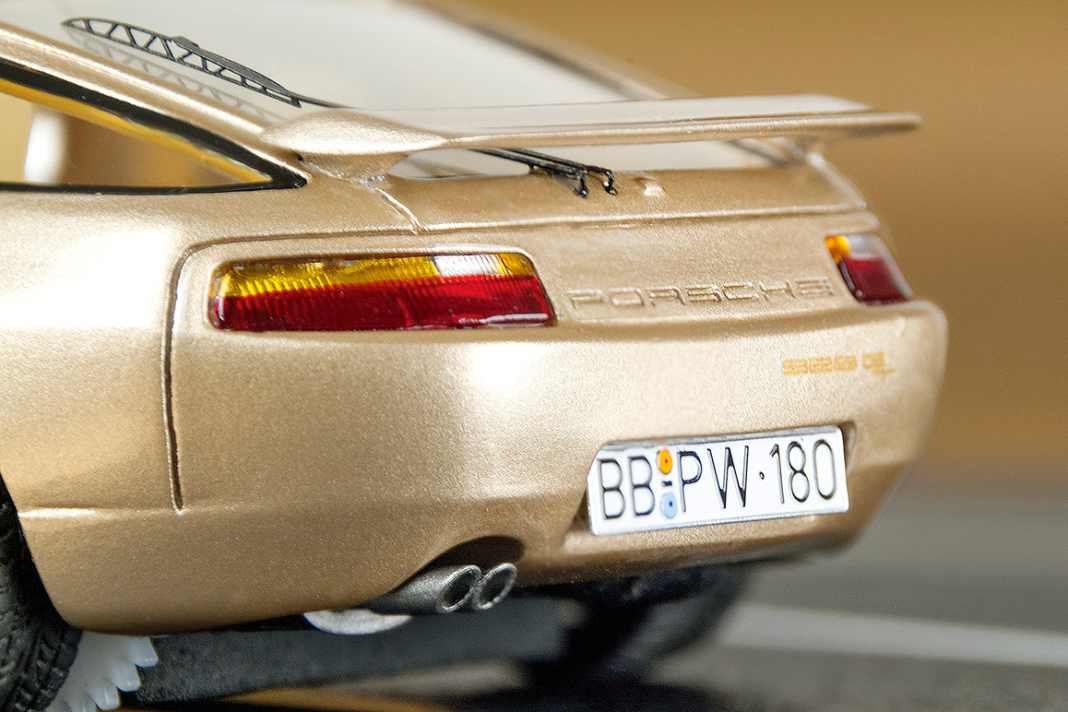 Der Porsche 928 GT „Ferdinand“ von LMM in 1:32 – Das prickelt