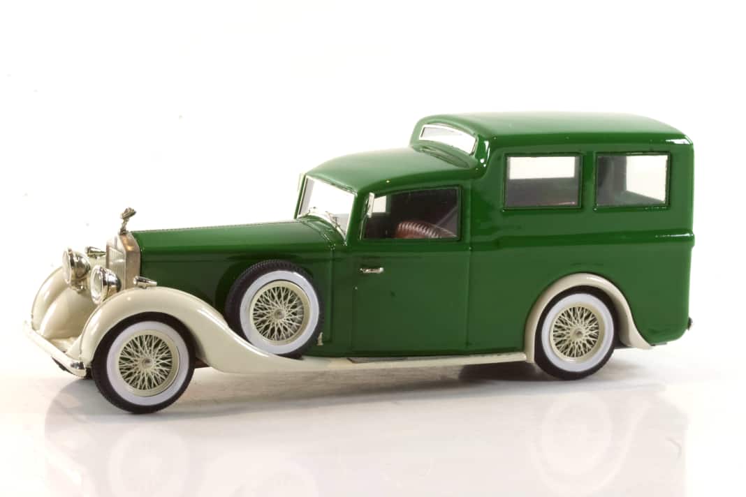 ABC schickt einen luxuriösen Rolls-Royce auf 1:43-Safari