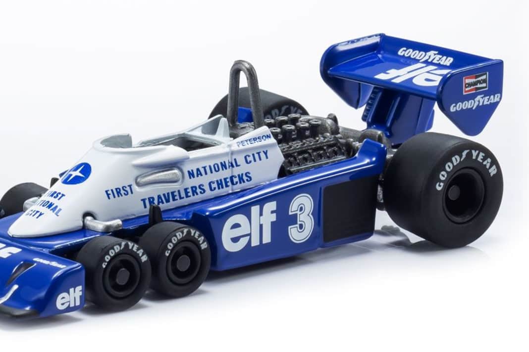 Kyosho schiebt seinen Sechsrad-Tyrrell aus der 1:64-Box