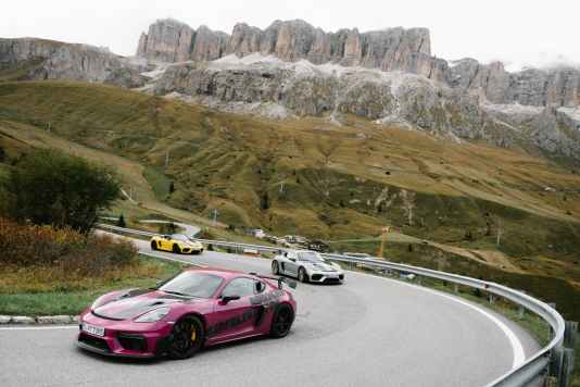 Porsche Gipfeltreffen 2025 begeistert Enthusiasten