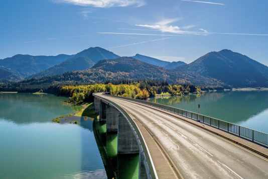 Genussstrecken durch Deutschland, Österreich, Schweiz - Der Sonne entgegen