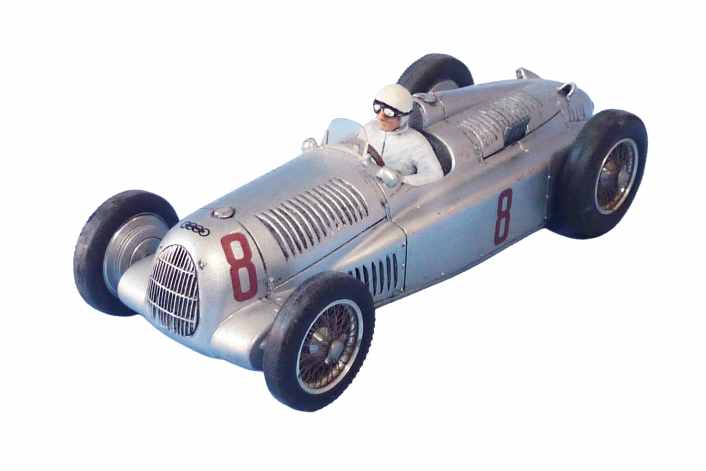 Die Miniaturen von George Turner in 1:32 & 1:24 –George gibt Gas!