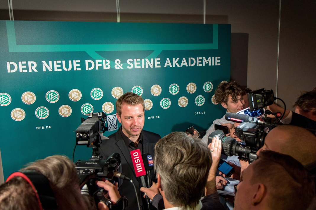 Nur noch Ex-Profis?